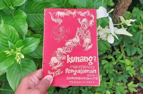 buku lawas kunang-kunang